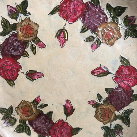 Vintage set of two floral brass and enamel plates - Picture 6 of 16